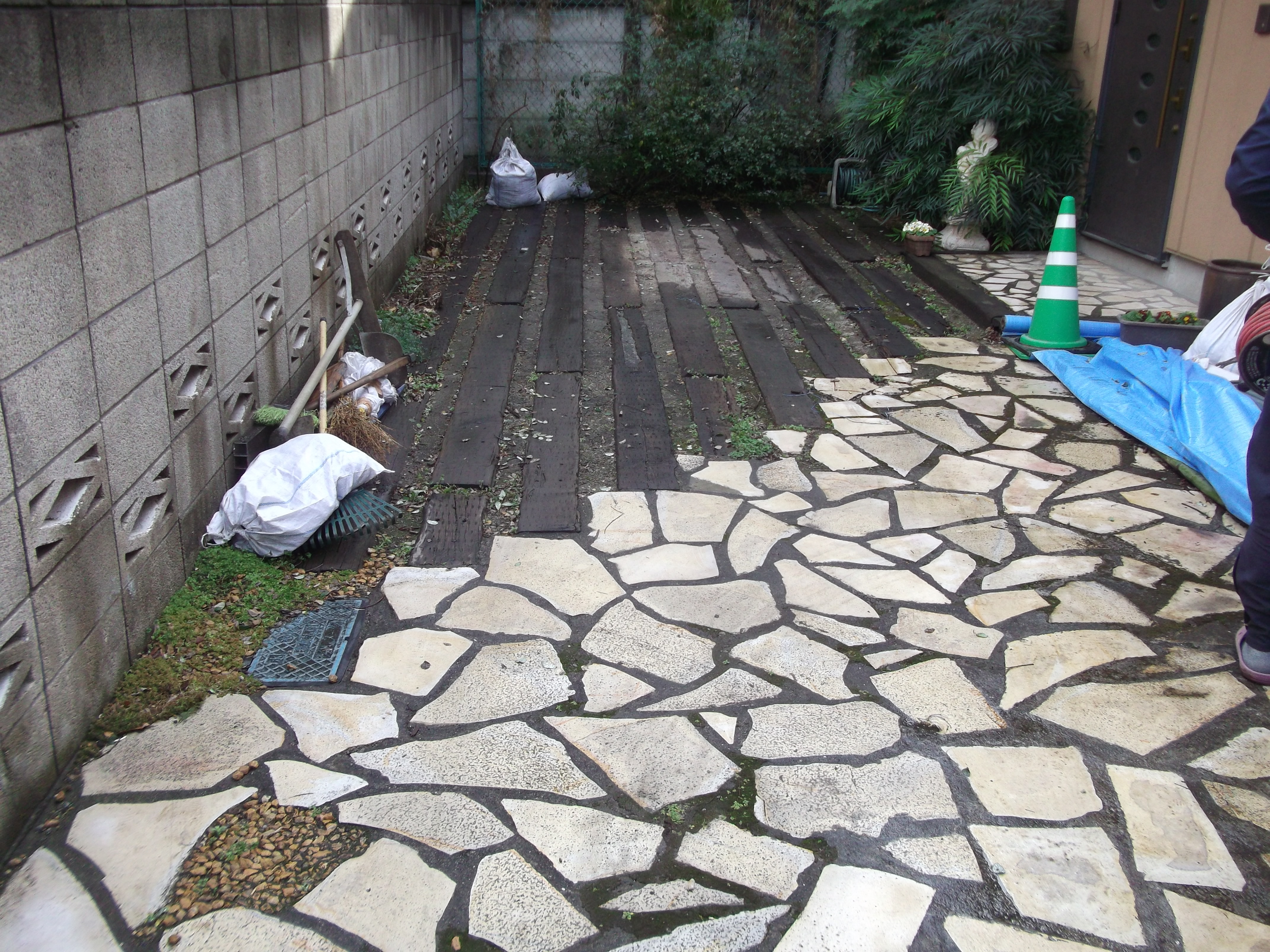 コンクリート枕木さん たかはし庭園｜川崎市多摩区の造園専門店